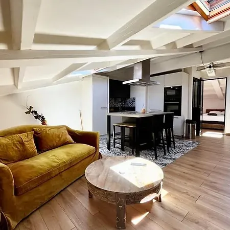 Charmant T2 Au Coeur D'Ajaccio, Ac