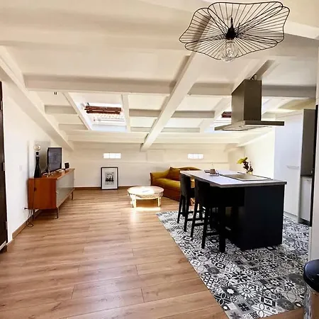 Appartement T2 Au Coeur D'ajaccio, Ac *