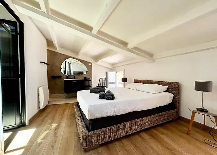 Apartment Casamea - Vieille Ville, Clim, Plage A 5Min